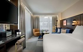 Neues Schloss Privat Hotel Zurich, Autograph Collection